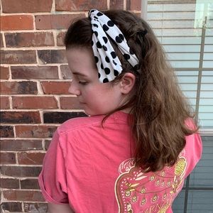 Polka Dot Knit Hairtie